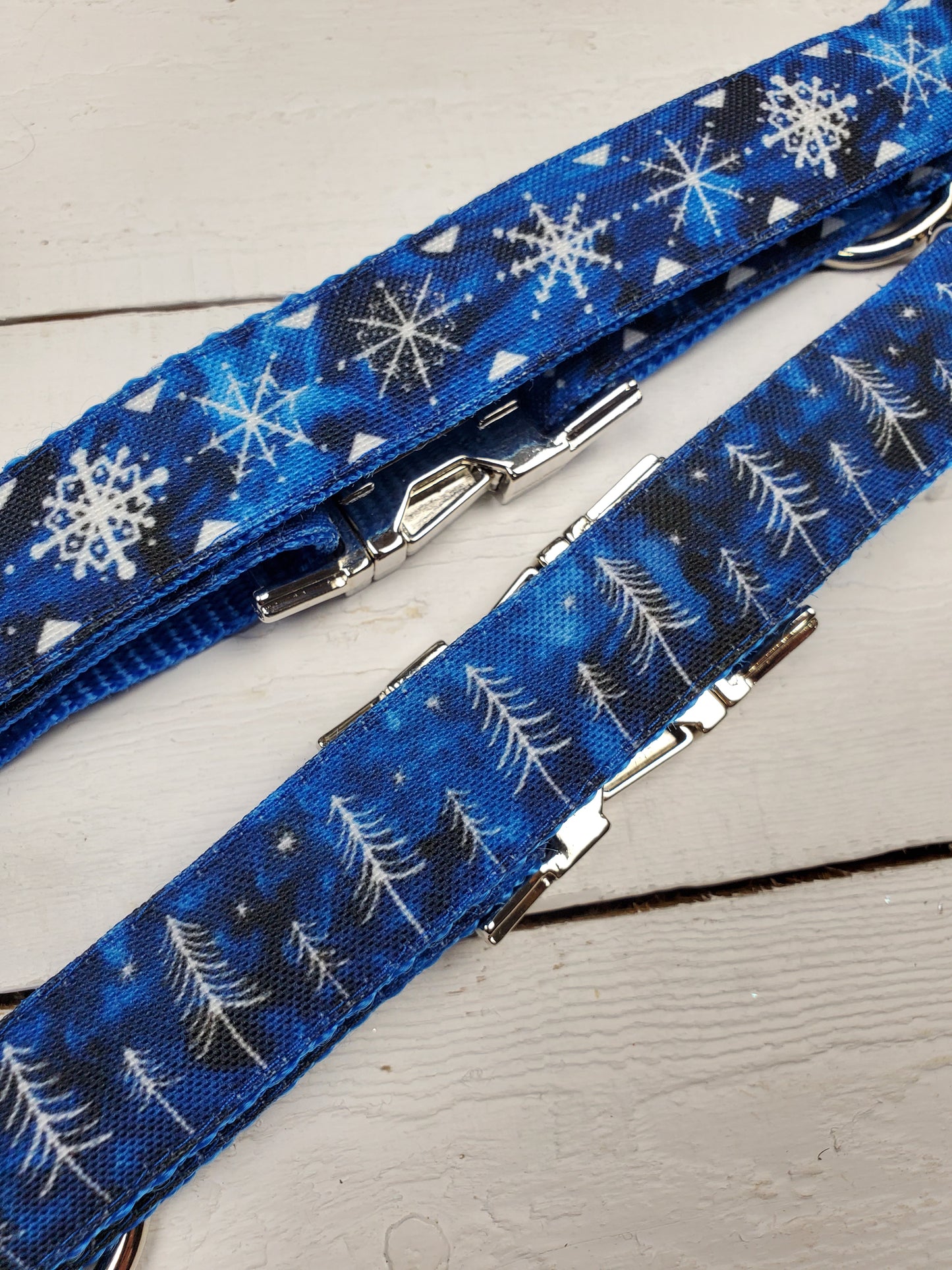 Blue Snowflakes Dog Collar