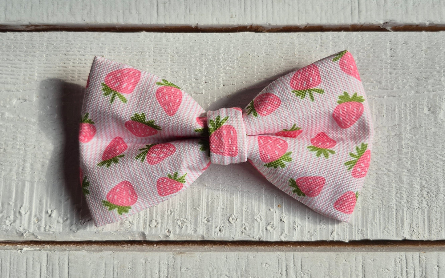 Strawberries Over-the-collar Bowtie