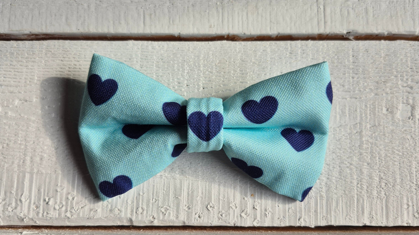 Navy Hearts on Mint bow