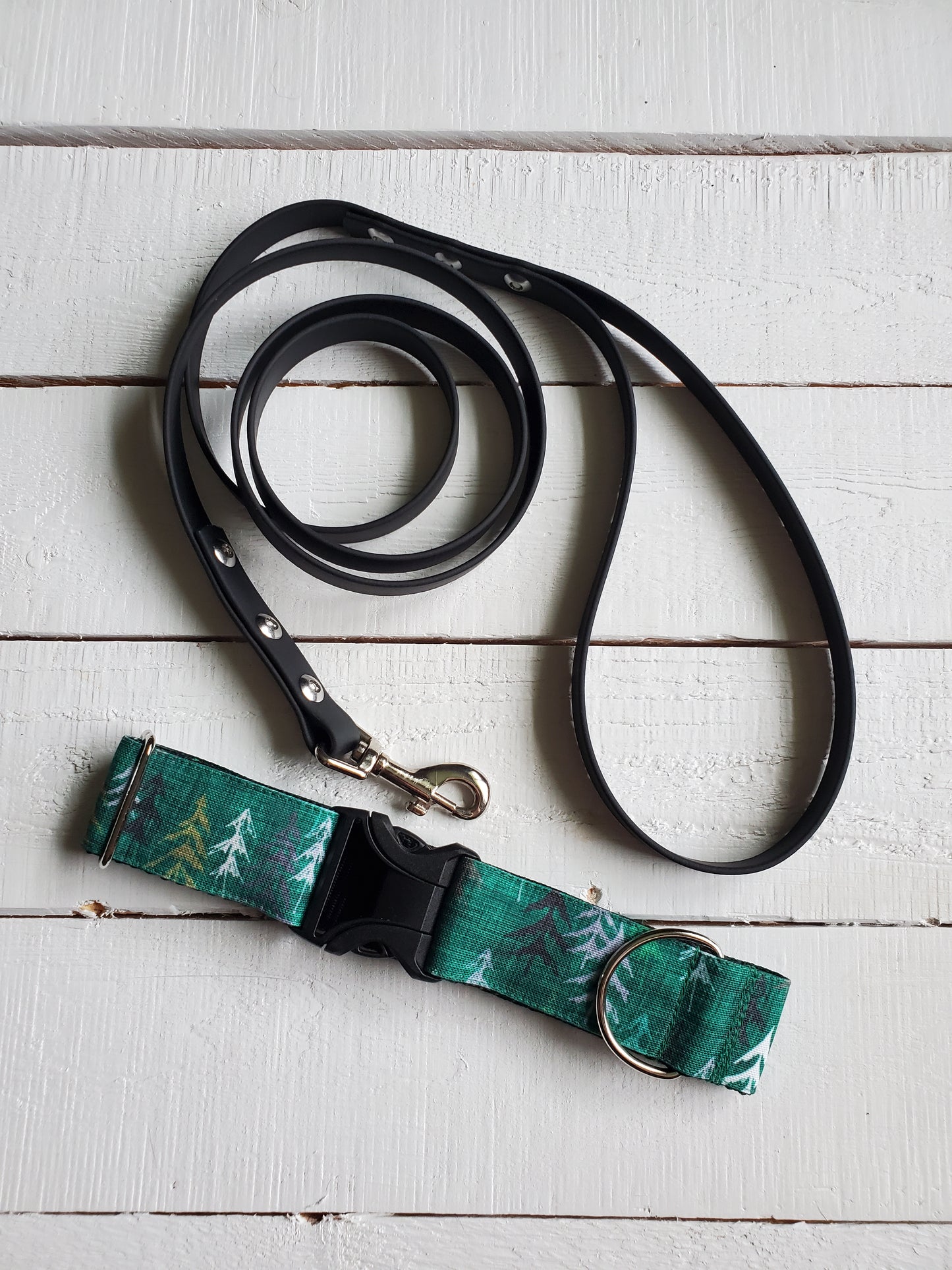 Green Forest dog collar