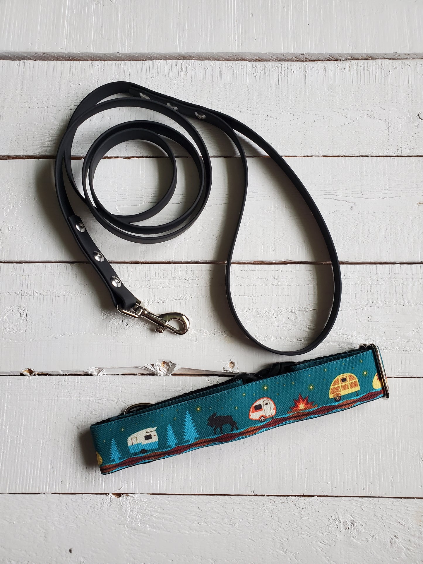 Camper Life dog collar