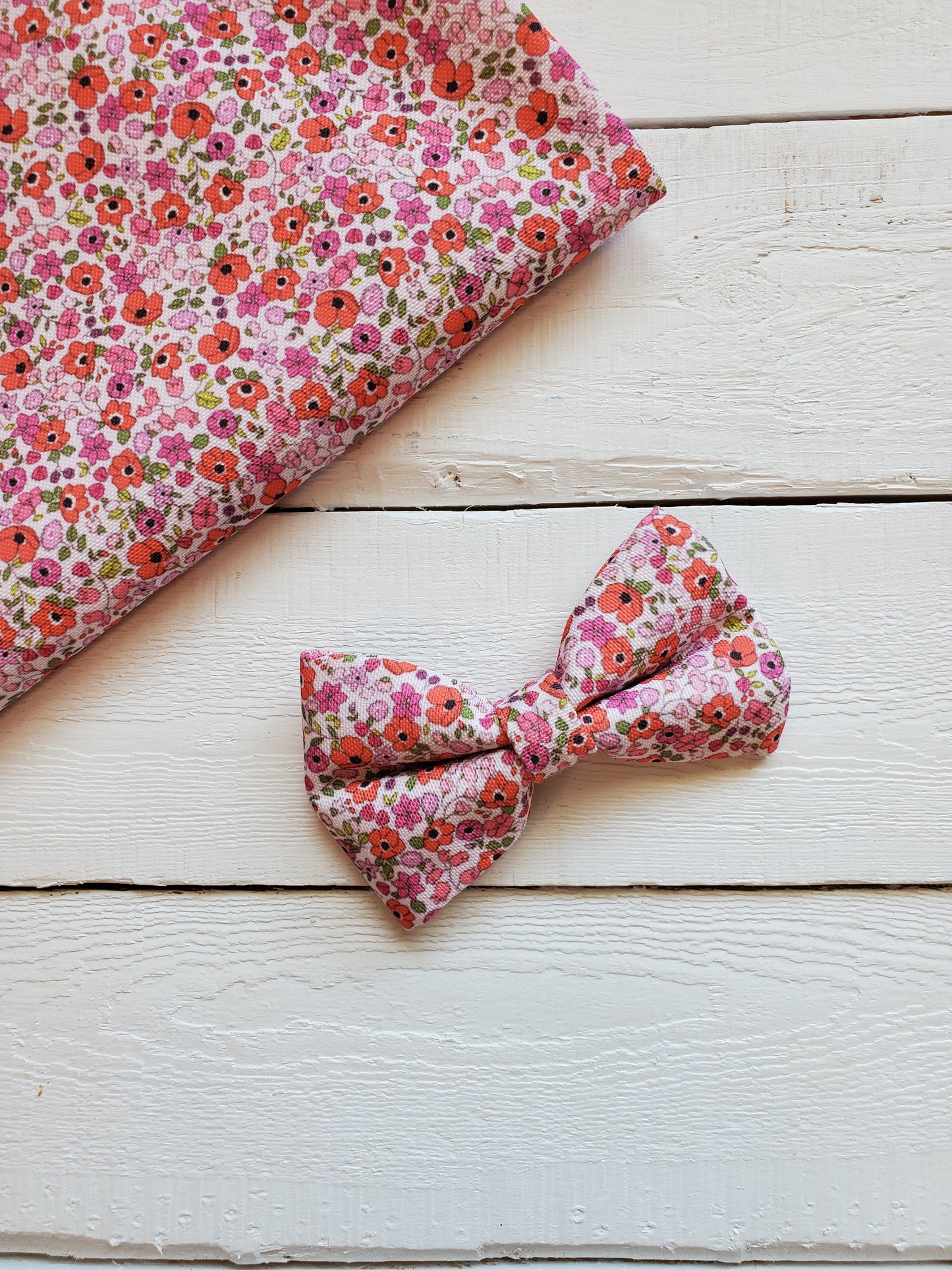 Poppies bowtie