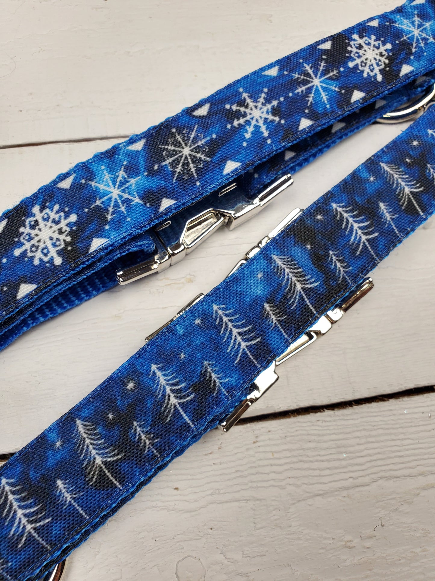 Blue Snowflakes dog collar