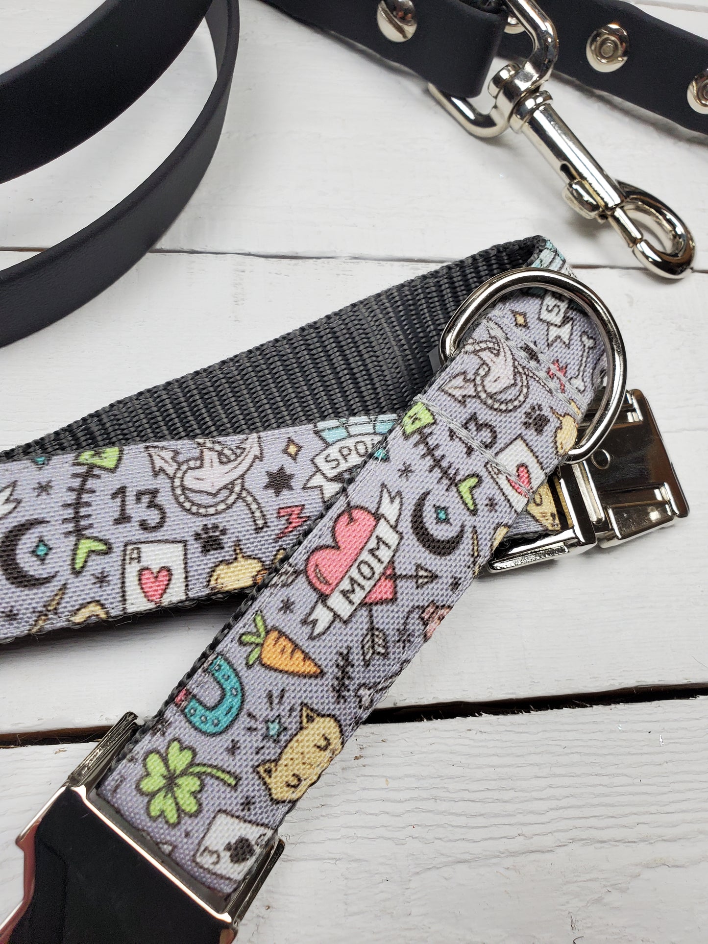 Doodle Art dog collar