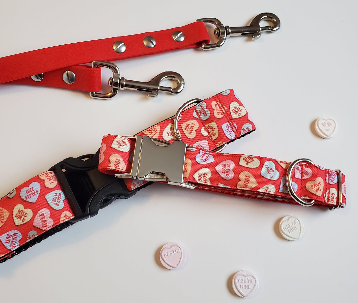 Candy Hearts dog collar