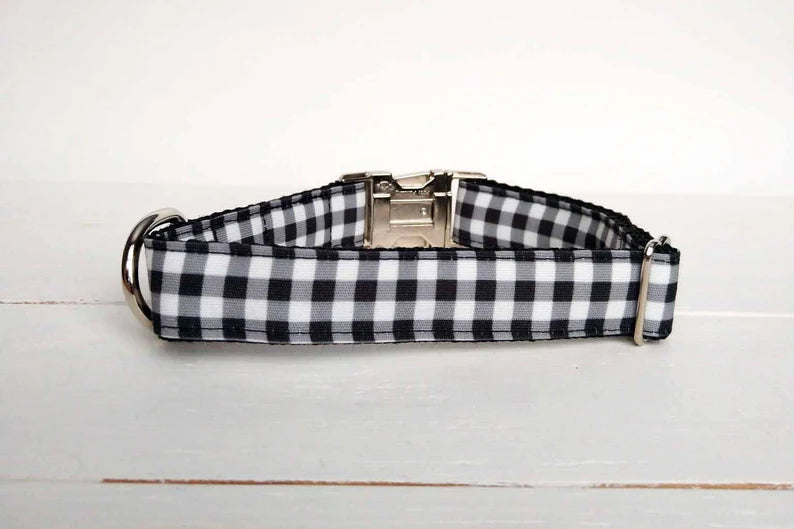 Black and White Buffalo Plaid collar