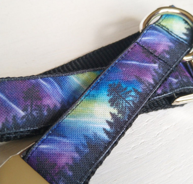 Northern Lights collar